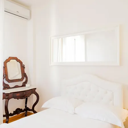 Casa Ari - Bright And Spacious Flat With Terrace Florence