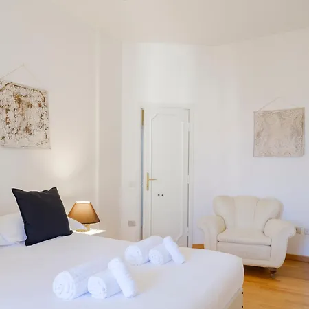 Casa Ari - Bright And Spacious Flat With Terrace * Florence
