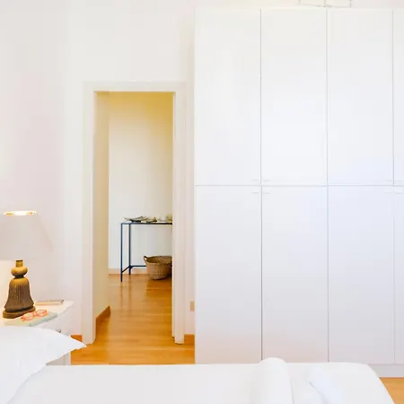 Casa Ari - Bright And Spacious Flat With Terrace Apartment Florence