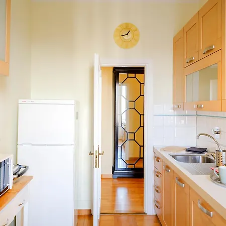 Apartment Casa Ari - Bright And Spacious Flat With Terrace