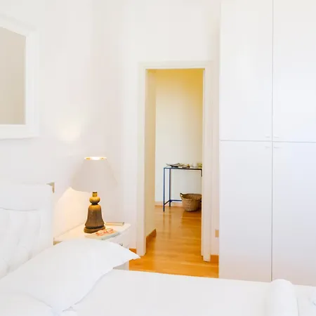Casa Ari - Bright And Spacious Flat With Terrace Apartment Florence