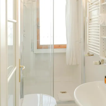 Casa Ari - Bright And Spacious Flat With Terrace