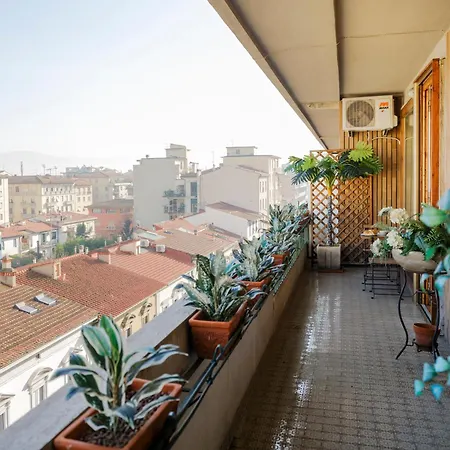 Apartment Casa Ari - Bright And Spacious Flat With Terrace