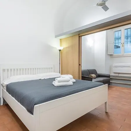 La Casa Di Ugo-a Due Passi Dal Duomo Apartment *
