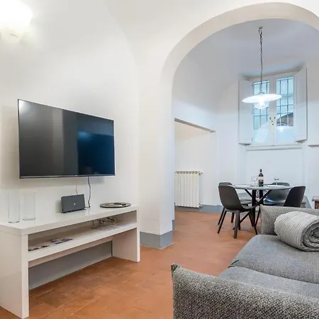 Apartment La Casa Di Ugo-a Due Passi Dal Duomo Florence