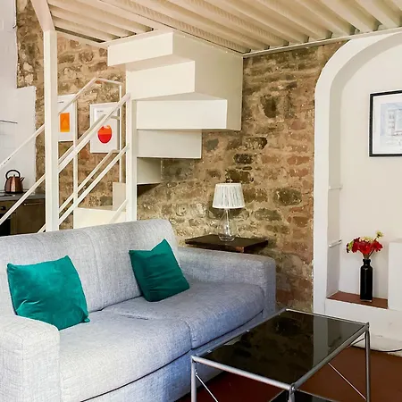Lovely Near Piazza Della Signoria Apartment *