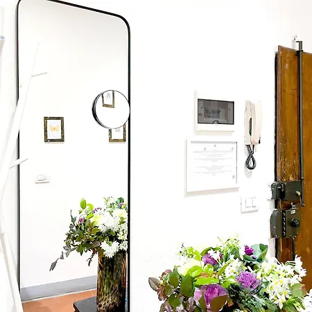 Apartment Lovely Near Piazza Della Signoria Florence