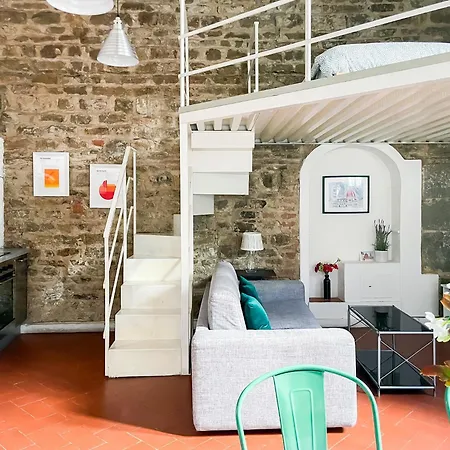 Lovely Near Piazza Della Signoria Apartment