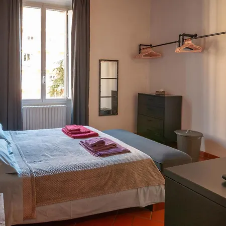 Apartment Designer In