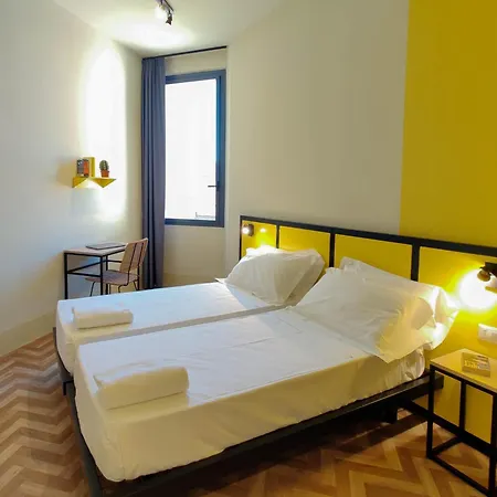 Yellowsquare Ostello *