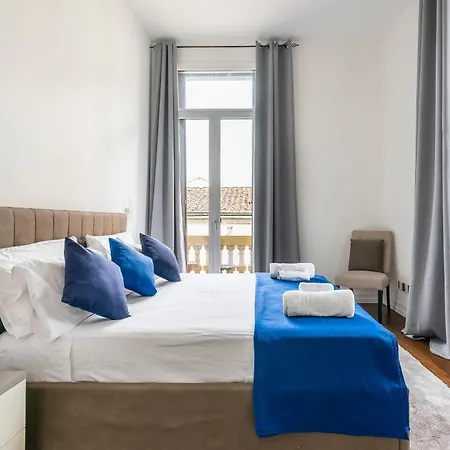 San Marco Black Luxury Con Terrazzo E Parcheggio Su Richiesta Apartment *