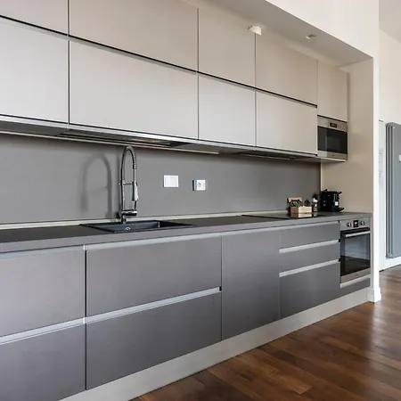 Apartment San Marco Black Luxury Con Terrazzo E Parcheggio Su Richiesta