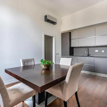Apartment San Marco Black Luxury Con Terrazzo E Parcheggio Su Richiesta