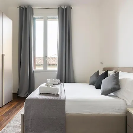 San Marco Black Luxury Con Terrazzo E Parcheggio Su Richiesta