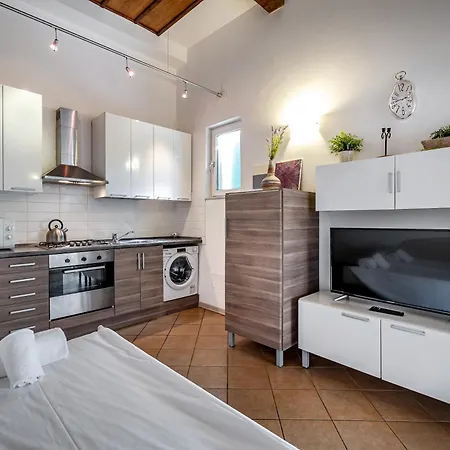 Roommo Beccaria Apartment