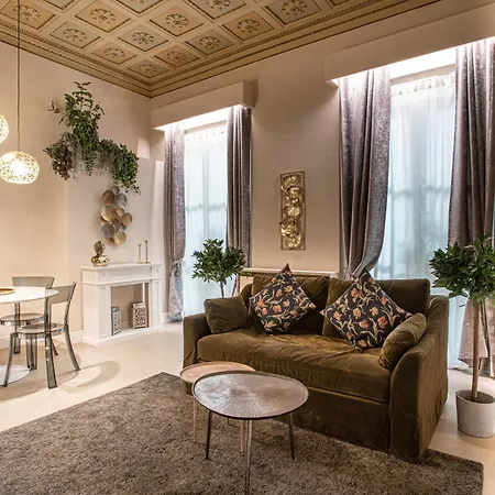 Apartment Duomo Apt With Mini Private Pool Florenz