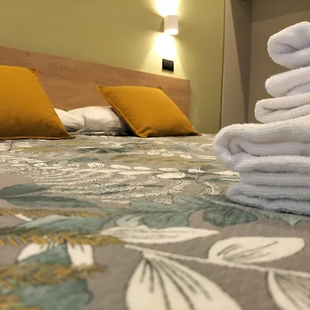 Camilla Guelfa Hotel