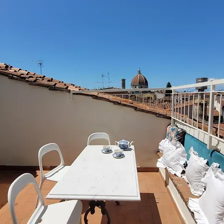 The Heart Of With View * Florencia