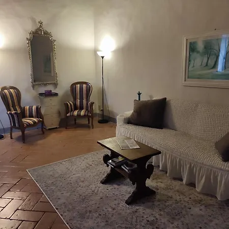 Otello In Palazzo Storico - Palazzo Tolomei Apartment