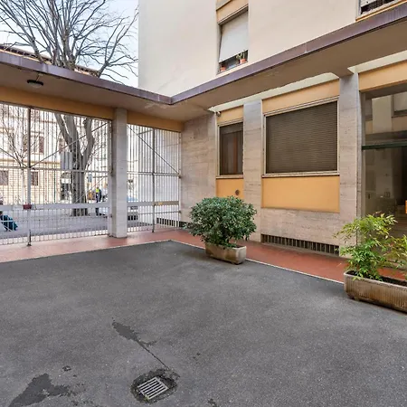 Casa Dei Mille *