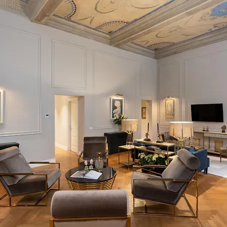 Apartment Palazzo Pazzi Vitali Luxury In Florence