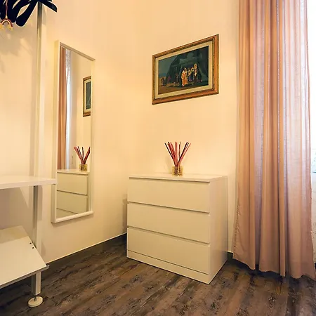 Apartment Tina House