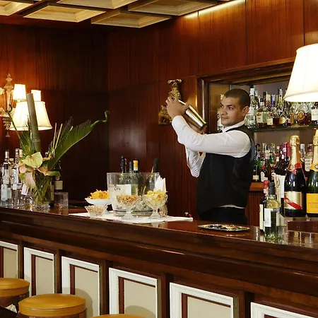 Hotel De La