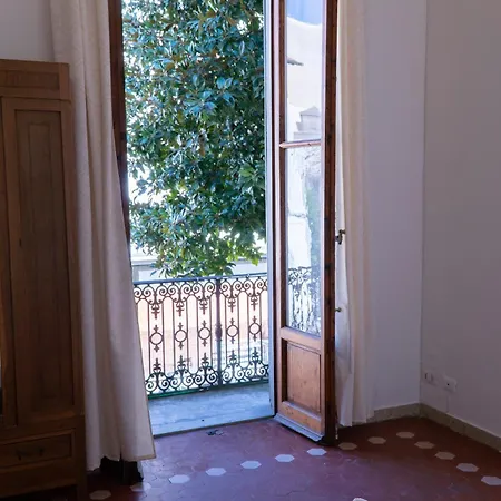 Le Cure Florence