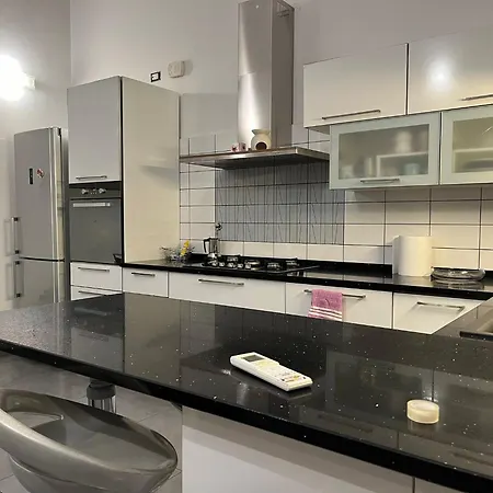 Apartment Exquisite 2br Nearby Borgo San Frediano *