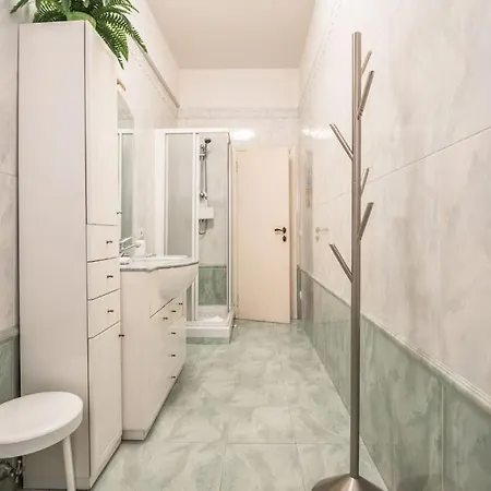Valmara Aretina House In