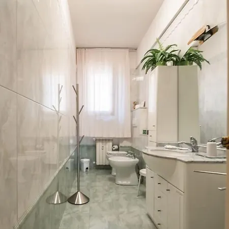 Apartment Valmara Aretina House In *