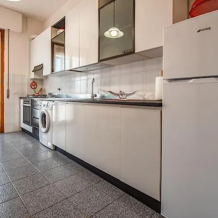 Apartment Valmara Aretina House In Florence