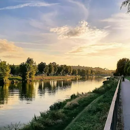 Apartment Valmara Aretina House In Florence