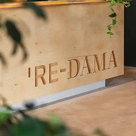 're-dama Vandrarhem *