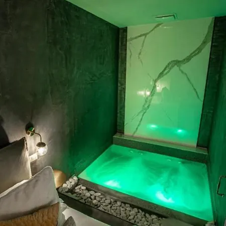 Apartment Duomo Apt With Mini Private Pool Florenz