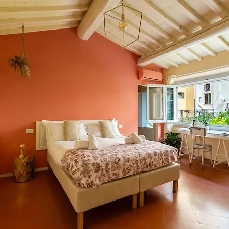 Bed & Breakfast Secret Garden