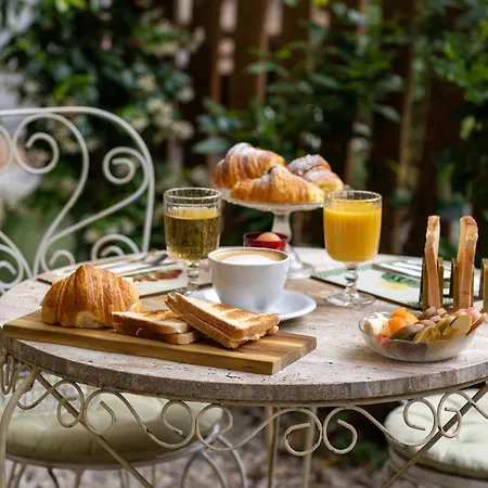 Secret Garden Bed & Breakfast *