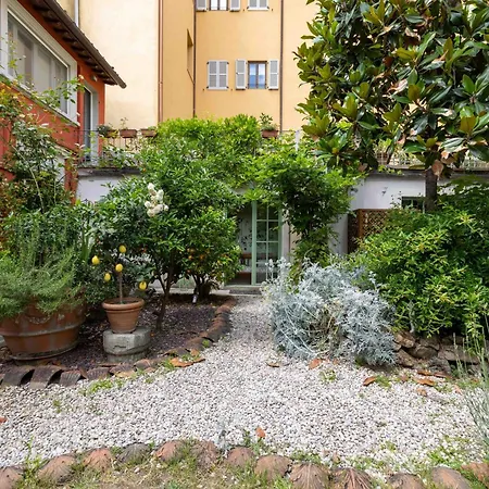 Secret Garden Bed & Breakfast *