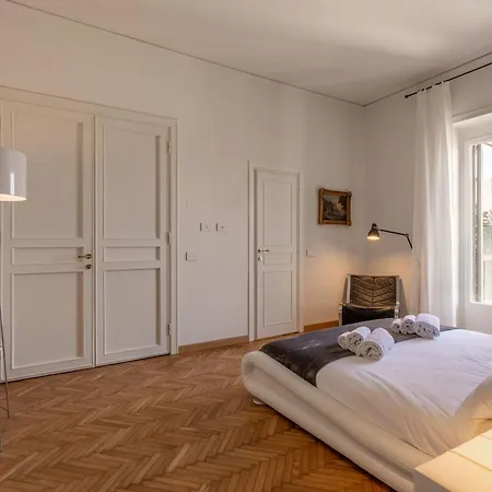 Appartamento Vespucci 60 Luxury Apt With Garage And Balcony