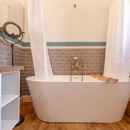 Vespucci 60 Luxury Apt With Garage And Balcony Appartamento Firenze