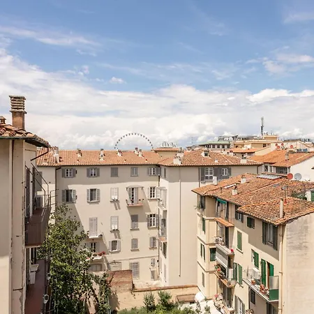 Vespucci 60 Luxury Apt With Garage And Balcony Firenze