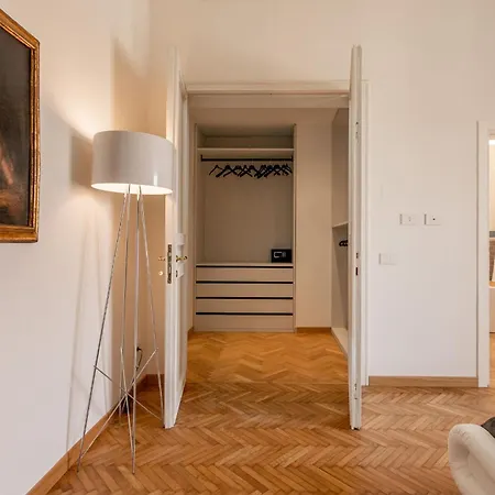 Appartamento Vespucci 60 Luxury Apt With Garage And Balcony