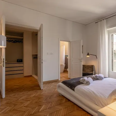 Vespucci 60 Luxury Apt With Garage And Balcony Firenze