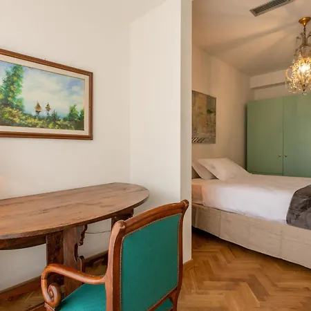 Appartamento Vespucci 60 Luxury Apt With Garage And Balcony