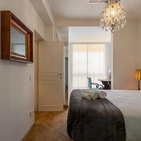 Appartamento Vespucci 60 Luxury Apt With Garage And Balcony Firenze