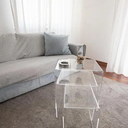 Apartment Artisti, Cozy Flat In *