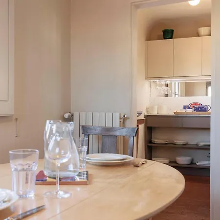 Santo Spirito View Apartment Florence
