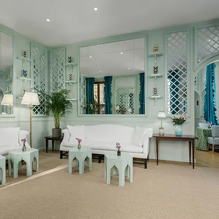 Mate Collection Isabella, Hotel