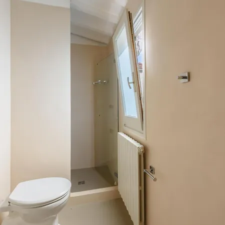 Regina House By Mmega * Firenze