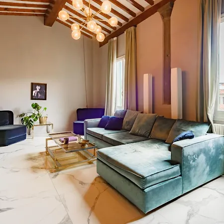 Regina House By Mmega * Firenze